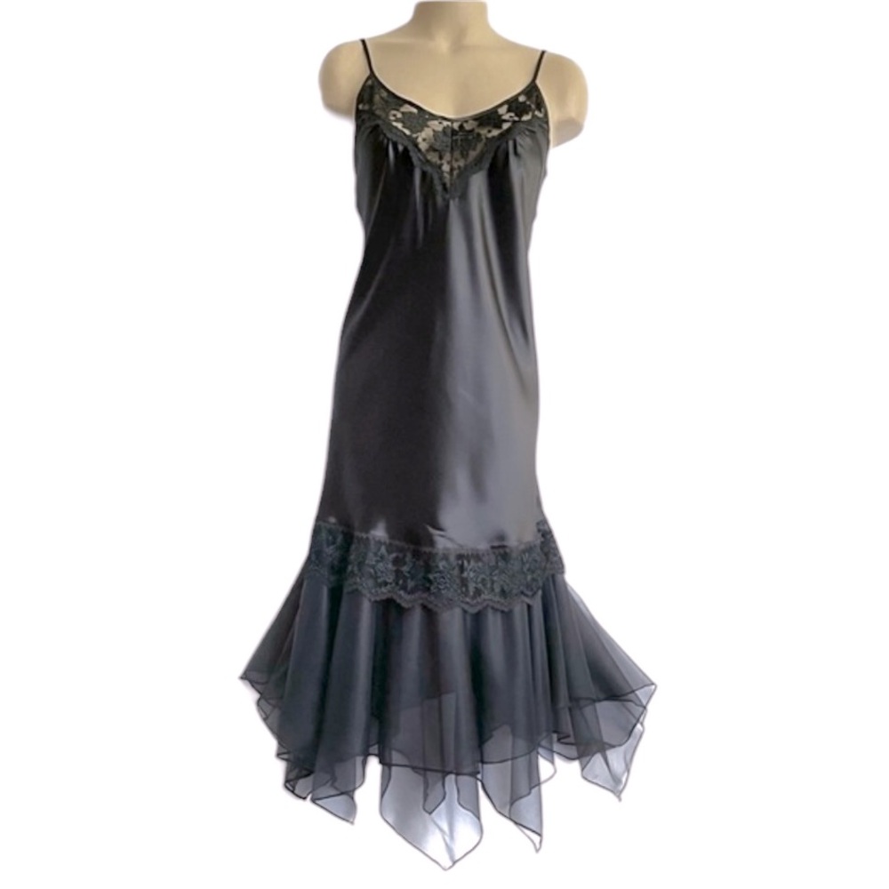 Vintage COLESCE COLLECTION Black Slip Dress Chemise Handkerchief Hem Size Small